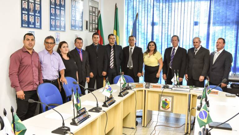 Prefeito, vice e vereadores eleitos em Tio Hugo foram empossados