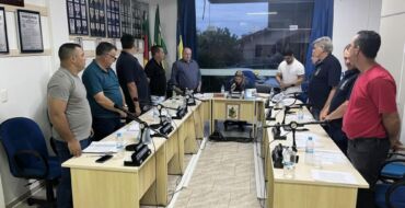 INFORMATIVO DA CÂMARA DE VEREADORES DE TIO HUGO/RS (SESSÃO DIA 13 DE NOVEMBRO)
