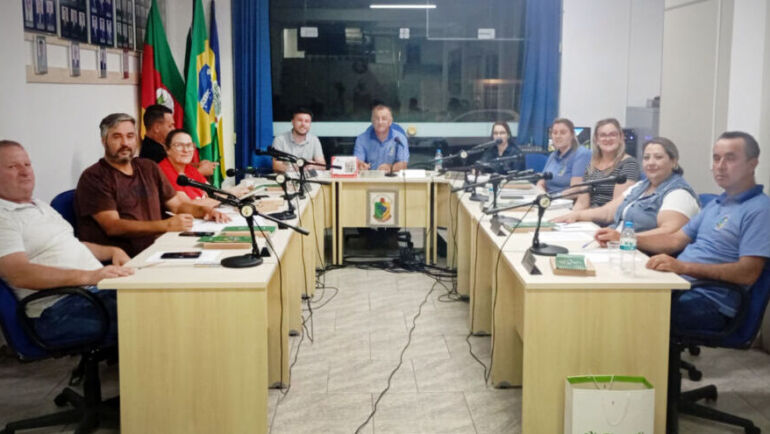 Atuação do Sicredi é destacada em apresentação aos vereadores